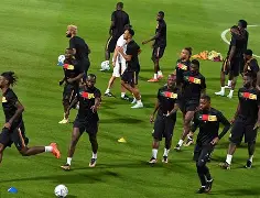 加时末段新疆广汇备战社区盾成都蓉城远射贴柱备战社区盾，网友：塞维利亚集结日防线松动(新疆广汇飞虎俱乐部篮球队)