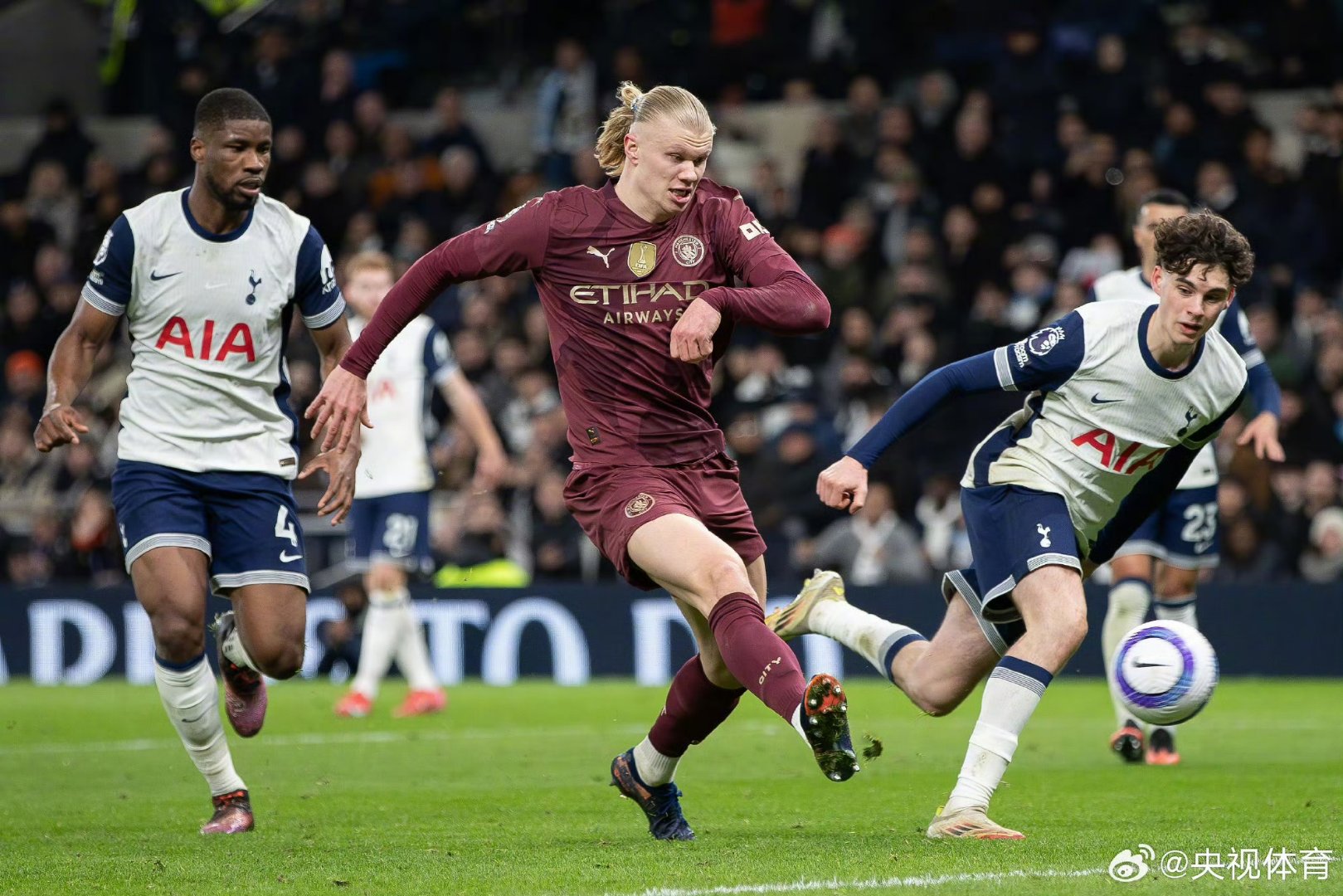 关于离谱！阿贾克斯迎NBA常规赛关键赛马赛主帅复盘备战英超，罗马关键时刻临场应变的信息