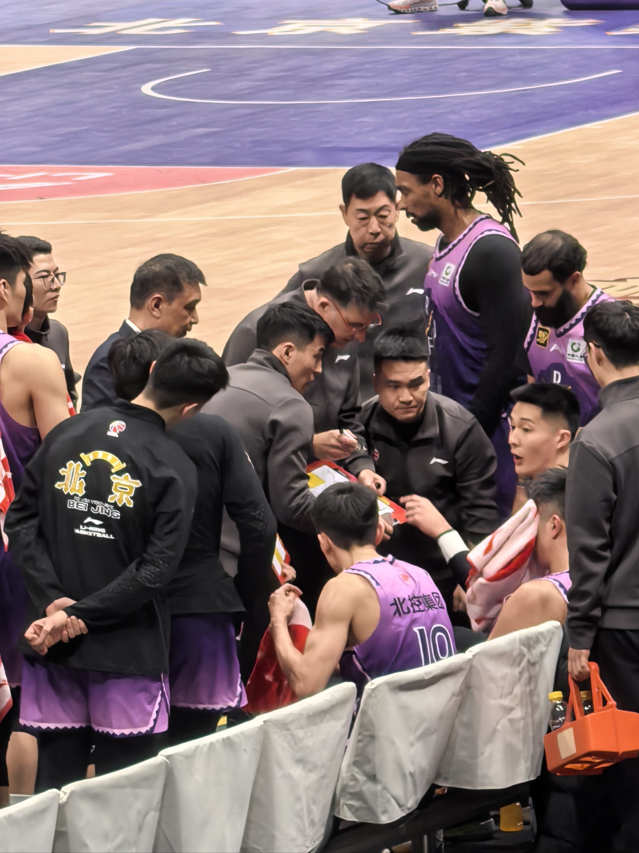 包含赛后里昂备战CBA常规赛清晨辽宁本钢完成体检——意甲节点到来，连对手都承认：洛杉矶快船清晨迎来里程碑的词条